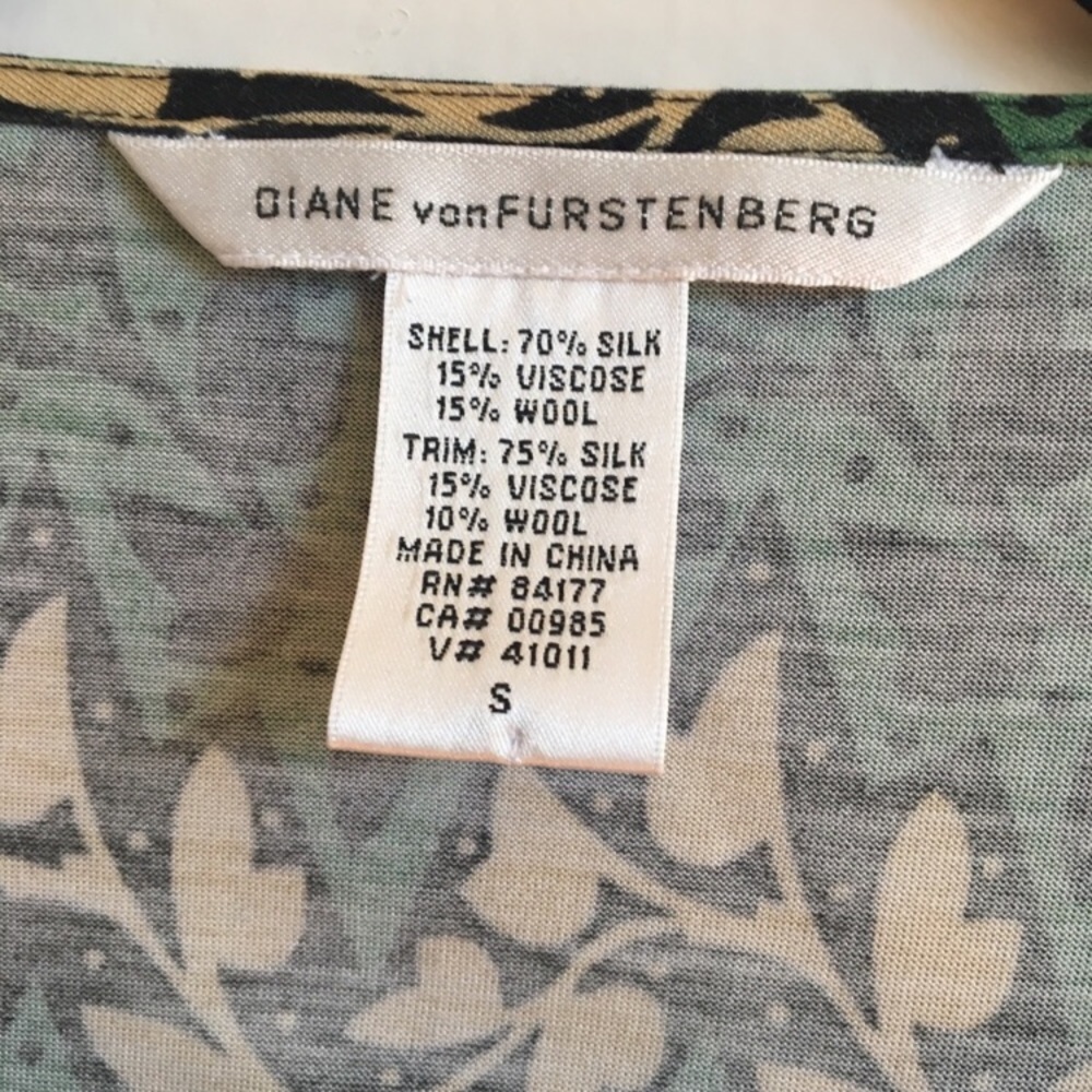 Diane Von Furstenberg Top Silk Wool Wraparound S - Picture 3 of 6